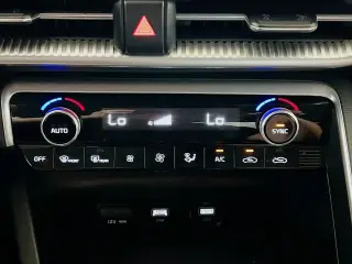 Kia K5 2023 LXS 4dr Sedan