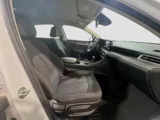 Kia K5 2023 LXS 4dr Sedan