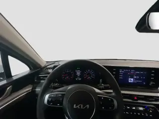 Kia K5 2023 LXS 4dr Sedan