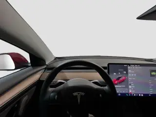 Tesla Model 3 2023 4dr Sedan