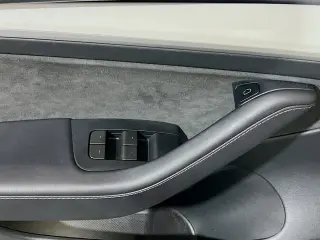 Tesla Model 3 2023 AWD Performance 4dr Sedan