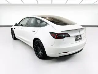 Tesla Model 3 2023 AWD Performance 4dr Sedan