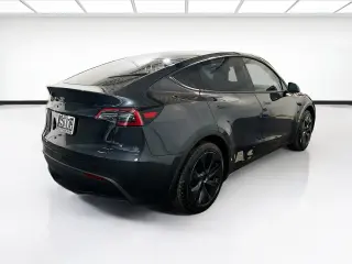 Tesla Model Y 2024 Long Range 4dr Crossover