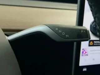 Tesla Model Y 2024 Long Range 4dr Crossover