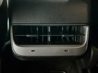 Tesla Model Y 2024 Long Range 4dr Crossover