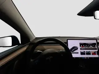 Tesla Model Y 2024 Long Range 4dr Crossover