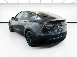 Tesla Model Y 2024 Long Range 4dr Crossover