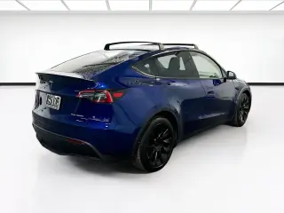 Tesla Model Y 2022 AWD Long Range 4dr Crossover