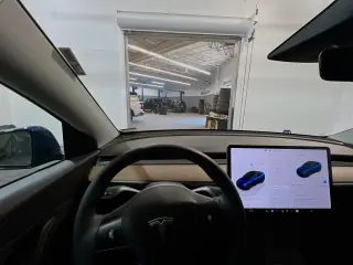 Tesla Model Y 2022 AWD Long Range 4dr Crossover