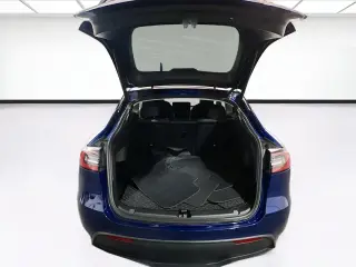 Tesla Model Y 2022 AWD Long Range 4dr Crossover