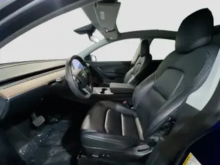 Tesla Model Y 2022 AWD Long Range 4dr Crossover