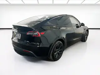 Tesla Model Y 2024 AWD Long Range 4dr Crossover