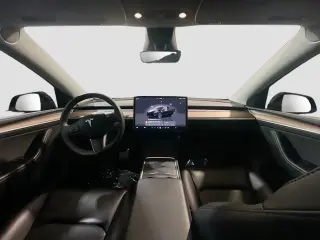 Tesla Model Y 2024 AWD Long Range 4dr Crossover