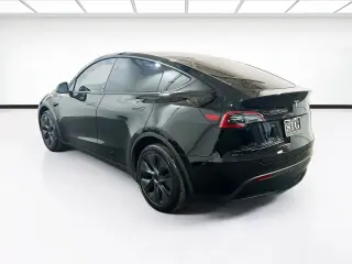 Tesla Model Y 2024 AWD Long Range 4dr Crossover