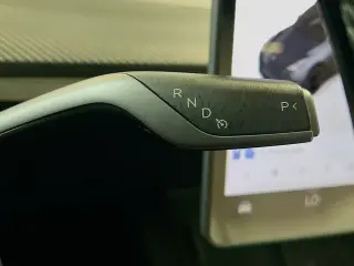 Tesla Model Y 2022 AWD Performance 4dr Crossover