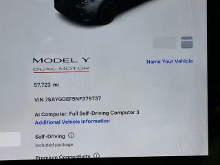 Tesla Model Y 2022 AWD Performance 4dr Crossover
