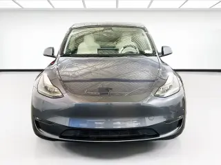 Tesla Model Y 2022 AWD Performance 4dr Crossover