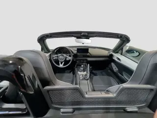 Mazda MX-5 Miata 2025 Club 2dr Convertible
