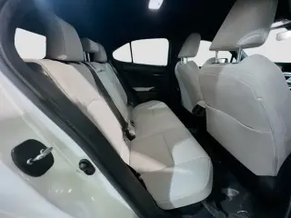Lexus UX 250h 2021 AWD 4dr Crossover