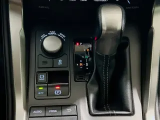 Lexus NX 200t 2016 4dr Crossover