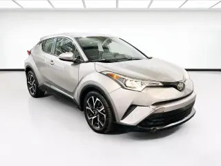 Toyota C-HR 2019 XLE 4dr Crossover