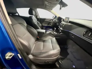 Kia Stinger 2018 Premium 4dr Sedan