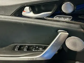 Kia Stinger 2018 Premium 4dr Sedan