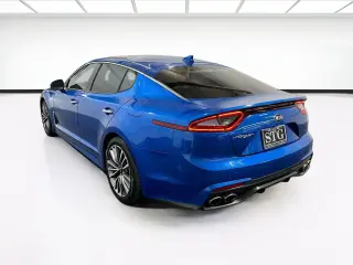 Kia Stinger 2018 Premium 4dr Sedan