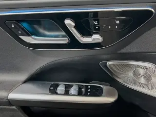 Mercedes-Benz C-Class 2024 C 300 4dr Sedan