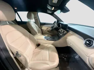 Mercedes-Benz GLC 2022 GLC 300 4dr SUV