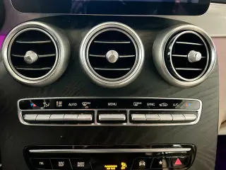 Mercedes-Benz GLC 2022 GLC 300 4dr SUV