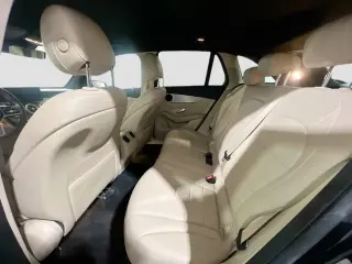 Mercedes-Benz GLC 2022 GLC 300 4dr SUV
