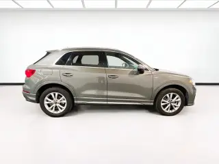 Audi Q3 2023 AWD quattro S line Premium 45 TFSI 4dr SUV