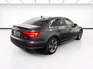 Audi A4 2018 AWD 2.0T quattro Premium Plus 4dr Sedan 7A