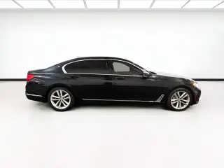 BMW 7 Series 2018 750i 4dr Sedan