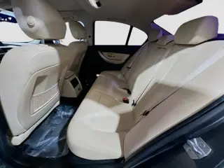 BMW 3 Series 2018 320i 4dr Sedan