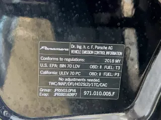 Porsche Panamera 2018 AWD 4 4dr Sedan