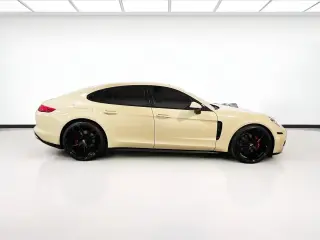 Porsche Panamera 2018 AWD 4 4dr Sedan