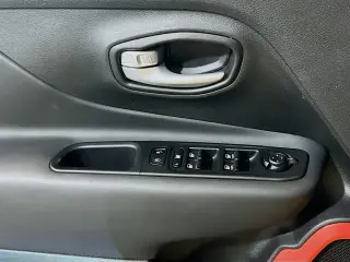 Jeep Renegade 2023 4x4 Trailhawk 4dr SUV