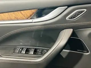 Maserati Levante 2017 AWD 4dr SUV