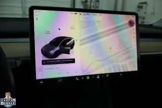 Tesla Model Y 2023 4dr Crossover