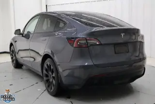 Tesla Model Y 2023 4dr Crossover