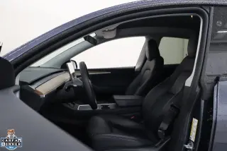 Tesla Model Y 2023 4dr Crossover