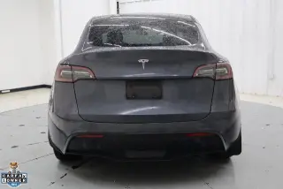 Tesla Model Y 2023 4dr Crossover