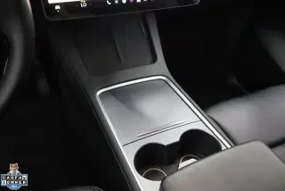 Tesla Model Y 2023 4dr Crossover