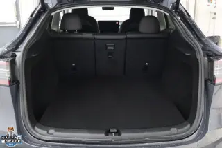 Tesla Model Y 2023 4dr Crossover