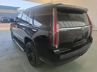 Cadillac Escalade 2019 Premium Luxury 4dr SUV
