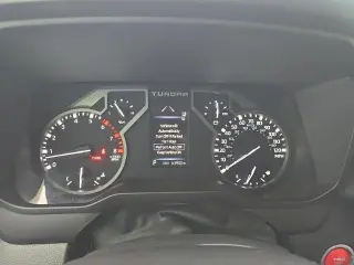 Toyota Tundra 2022 4x2 SR5 4dr CrewMax Cab Pickup SB