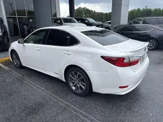 Lexus ES 300h 2016 4dr Sedan