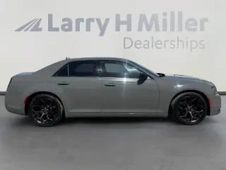 Chrysler 300 2019 Touring 4dr Sedan